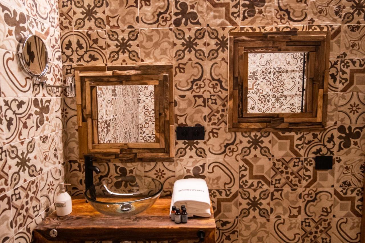 Hotel Somnifabrik Вальдерробрес Экстерьер фото