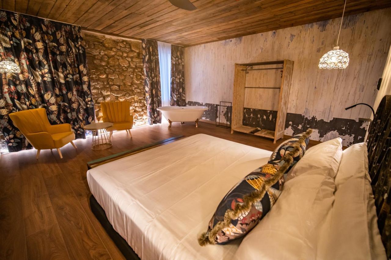 Hotel Somnifabrik Вальдерробрес Экстерьер фото